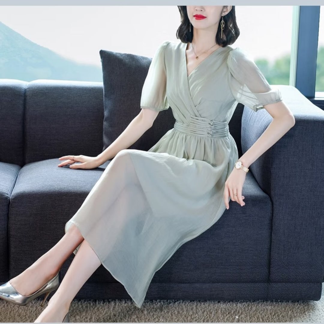 FANSHISHE (FANSHISHE) light luxury silk dress women's 2023 summer new high-end temperament brand waist slimming mulberry silk skirt light green M