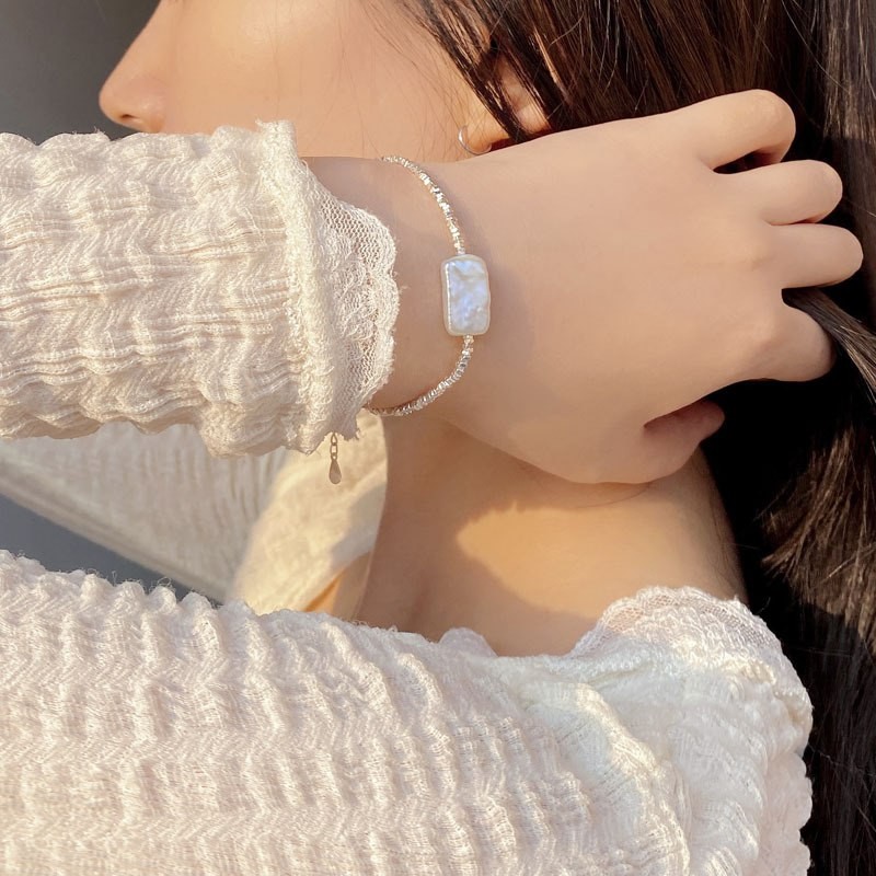 Korean version of INS niche design sense S925 sterling silver square baroque pearl bracelet broken silver girlfriend hand jewelry